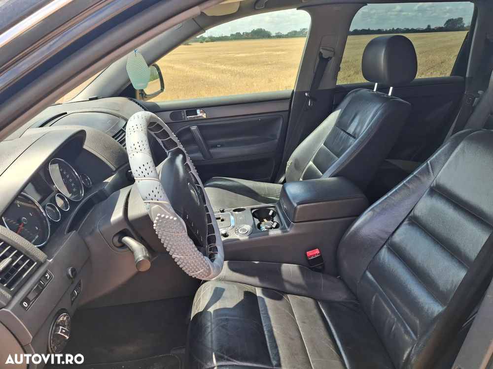 Volkswagen Touareg 2.5 TDI R5 Aut. - 9