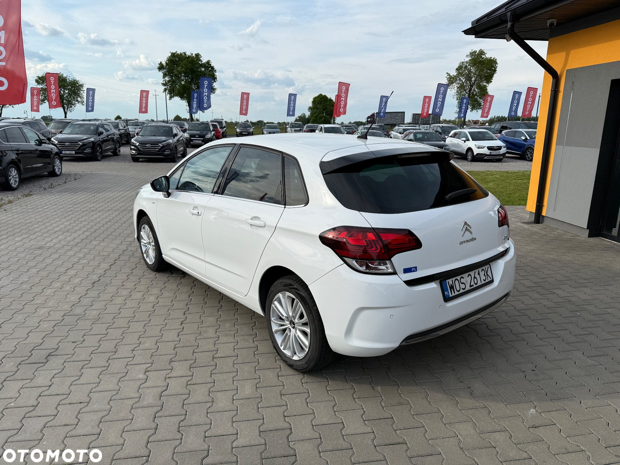 Citroën C4 e-HDi 115 Selection - 8