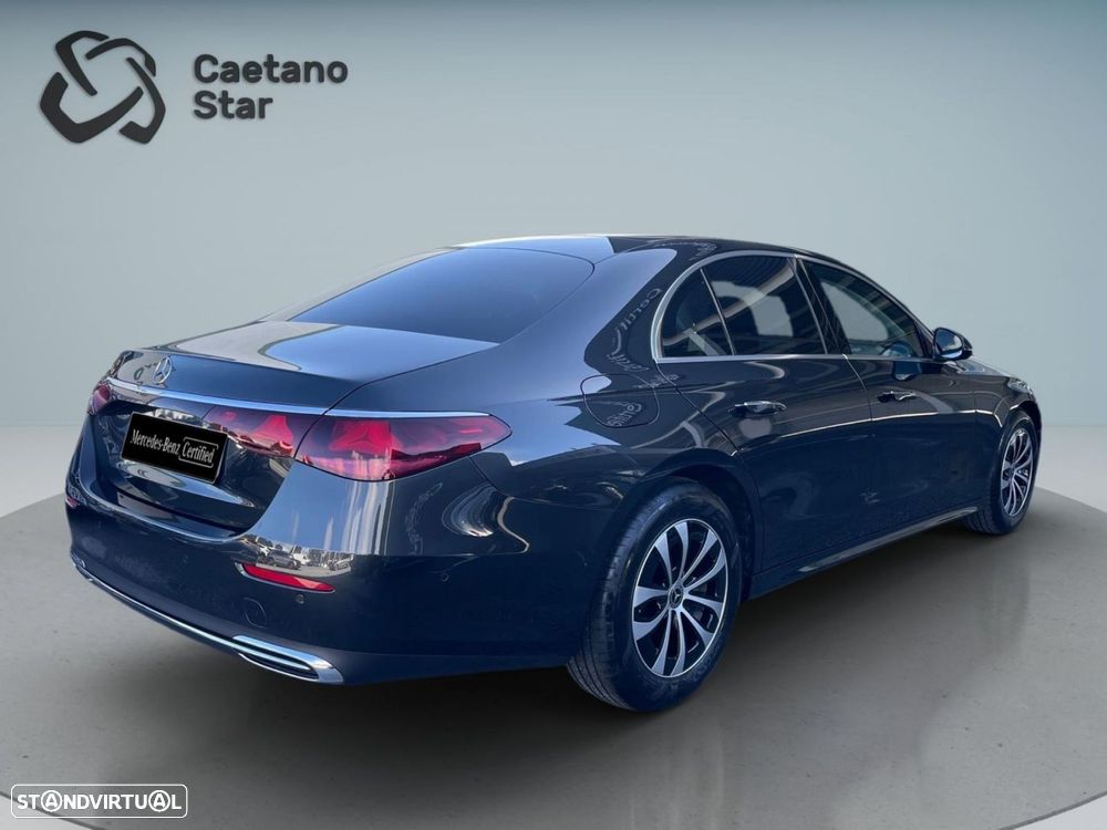 Mercedes-Benz E 200 - 8