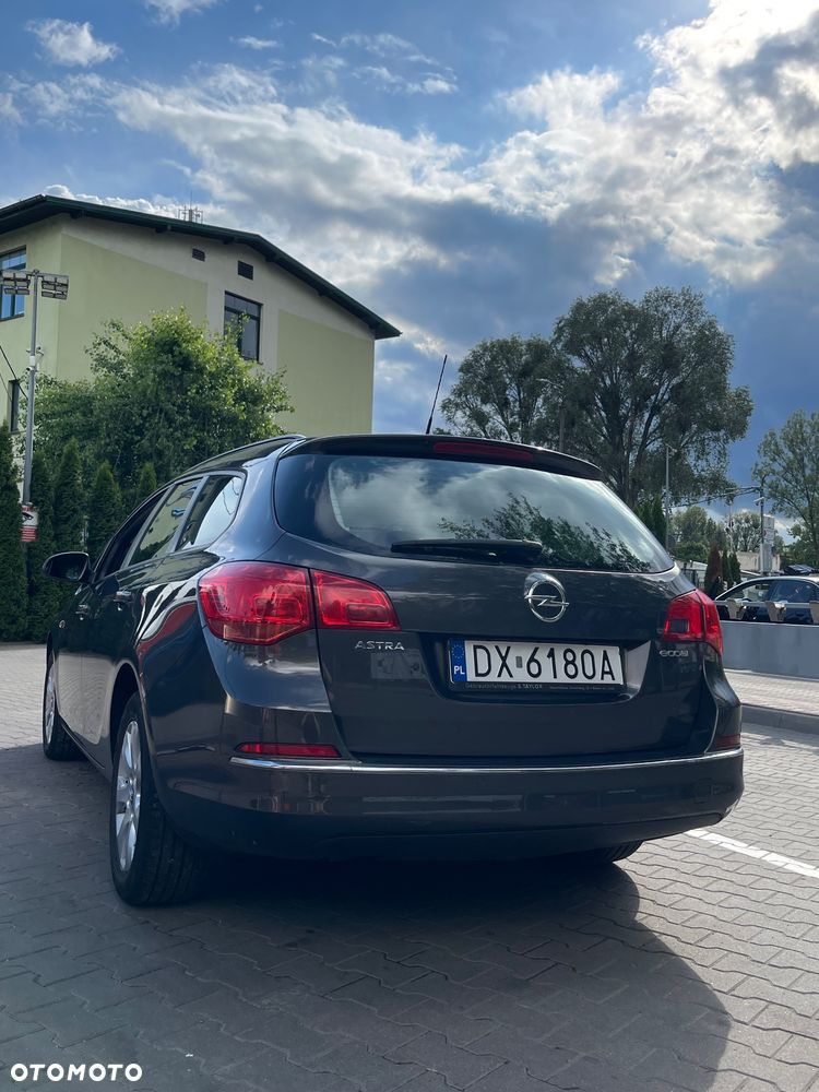 Opel Astra 1.6 CDTI Cosmo - 11