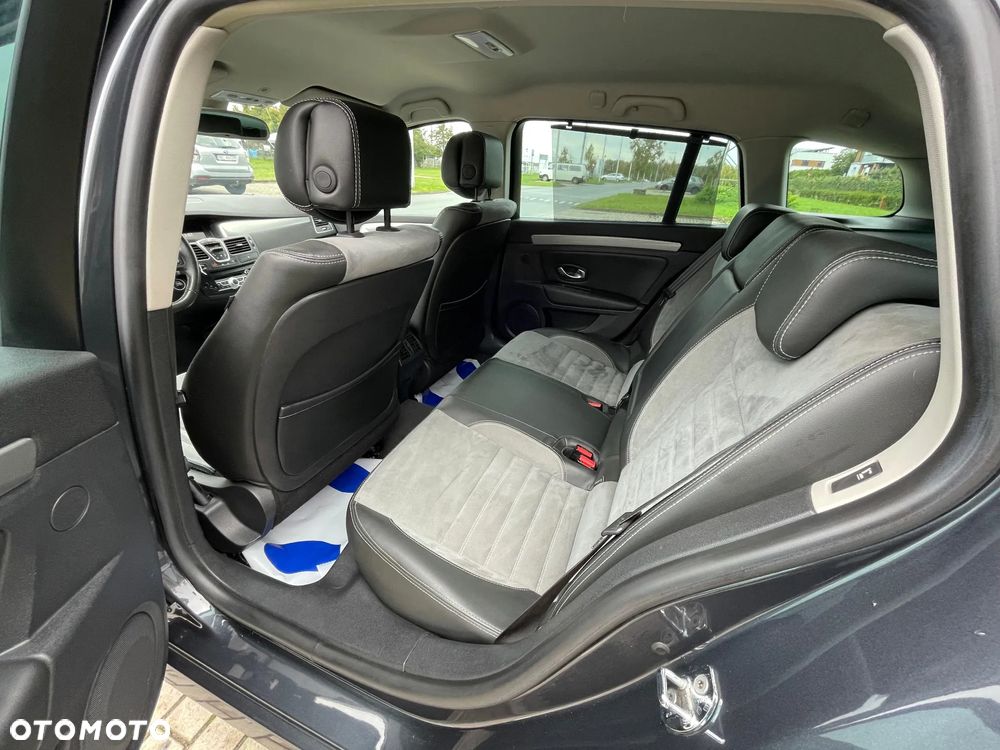 Renault Laguna Grandtour dCi 180 FAP Initiale - 12