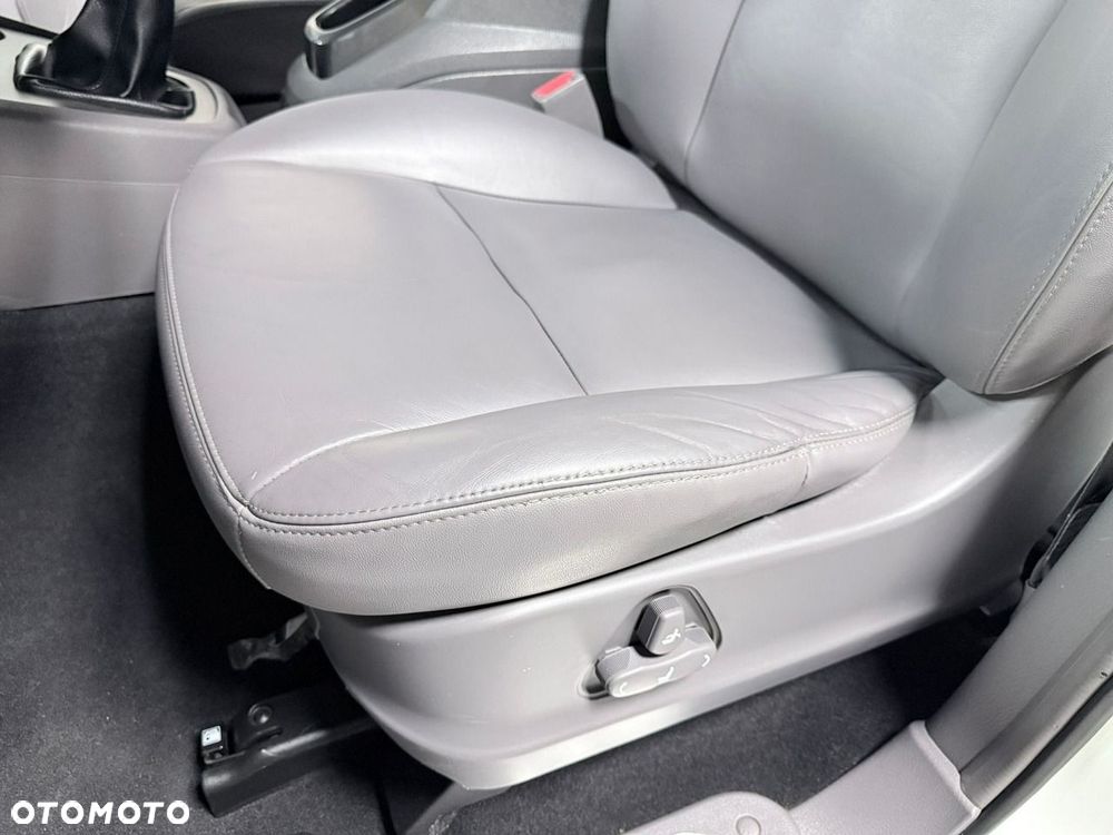 SsangYong/KGM Rodius 2.0 e-XDi200 Sapphire - 20