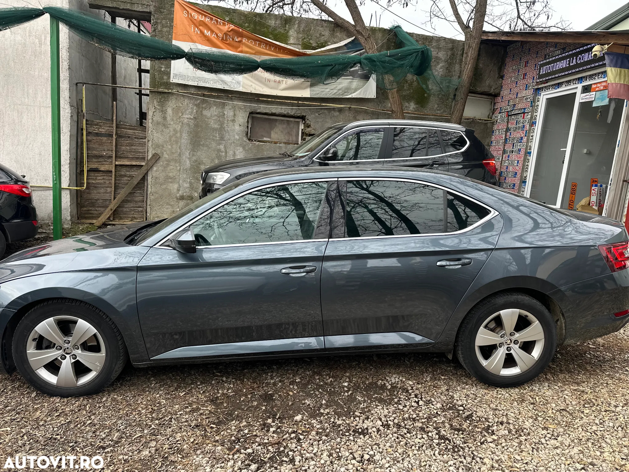 Skoda Superb 1.6 TDI DSG Ambition - 17