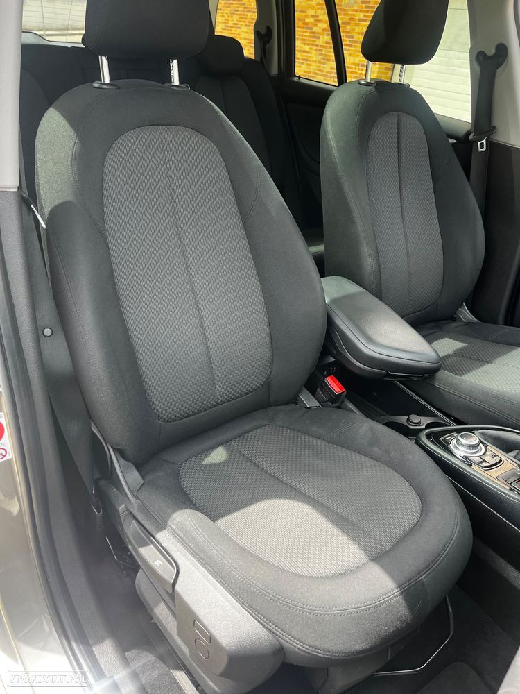 BMW 216 Active Tourer d Luxury Line - 20