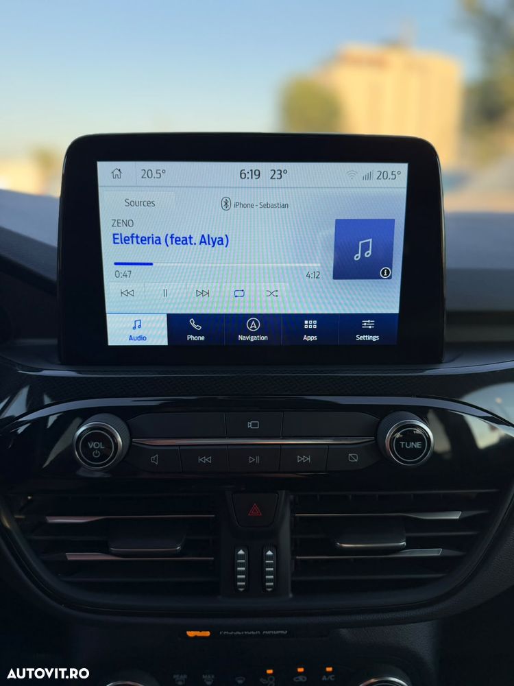 Ford Kuga 2.5 Duratec PHEV ST Line - 34