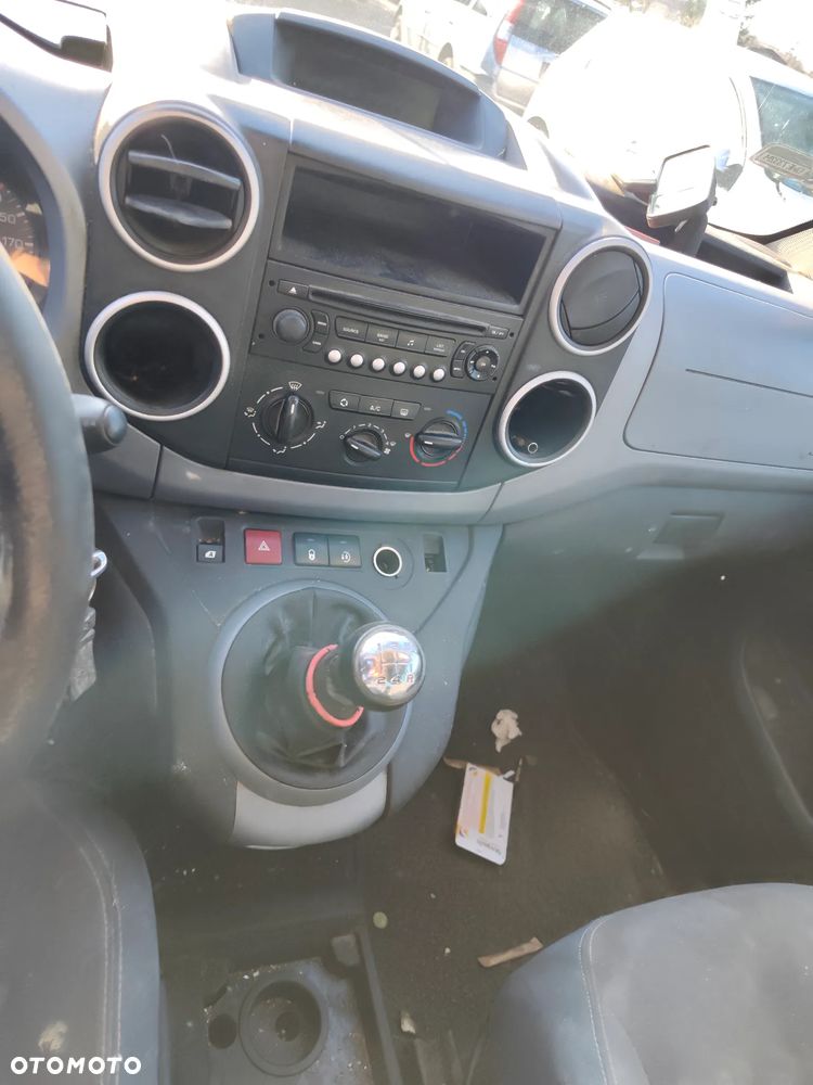 Citroen Berlingo 2  2011 1,6d na części szyba lampa lusterko - 5
