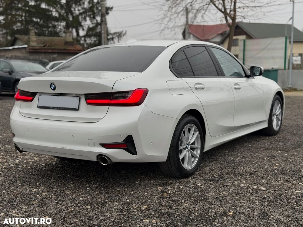 BMW Seria 3 320i xDrive Aut. Advantage - 6