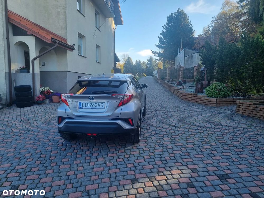Toyota C-HR - 16