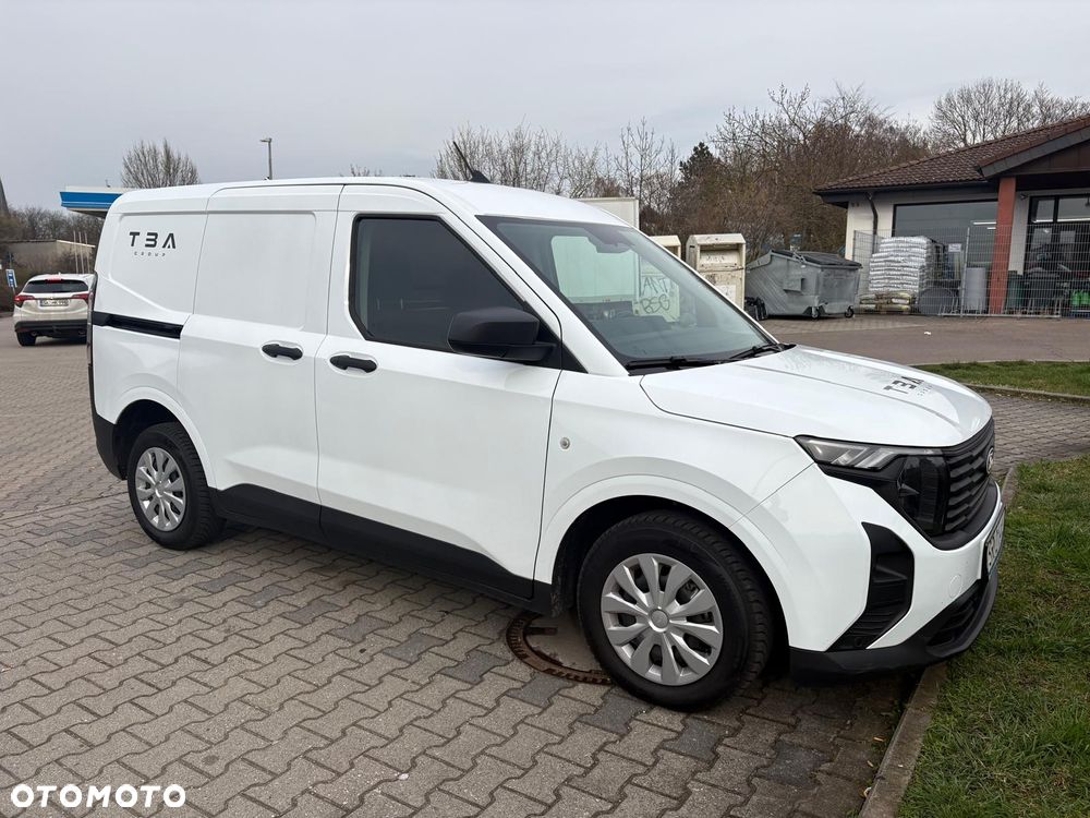 Ford Transit Courier - 2