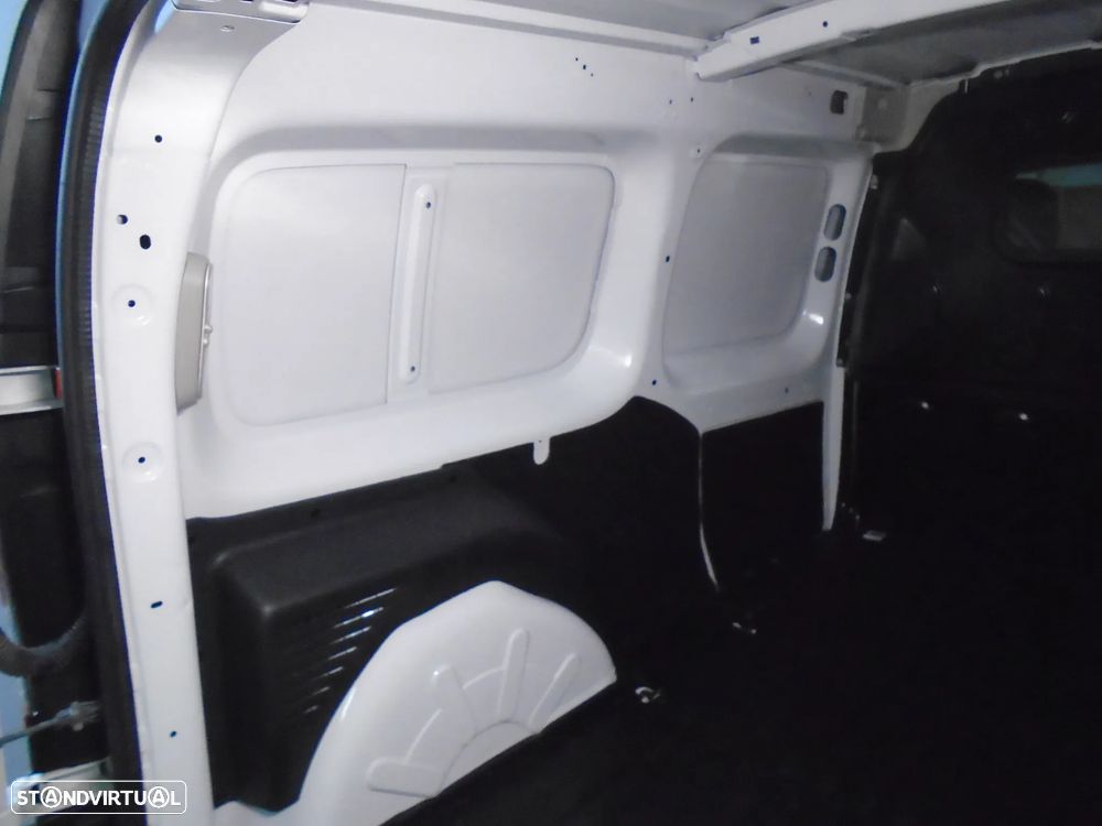 Renault Kangoo 1.5 DCI MAXI NACIONAL-3 LUGARES-95 CV- 6V-IVA DEDUTIVEL - 18