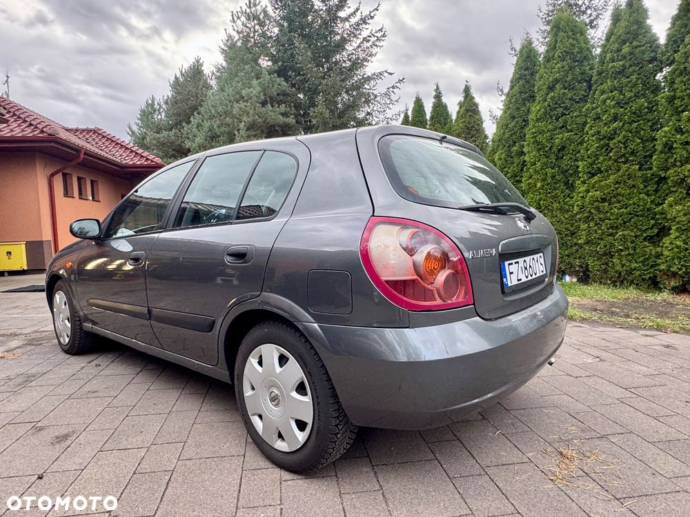 Nissan Almera 2003 photo 4