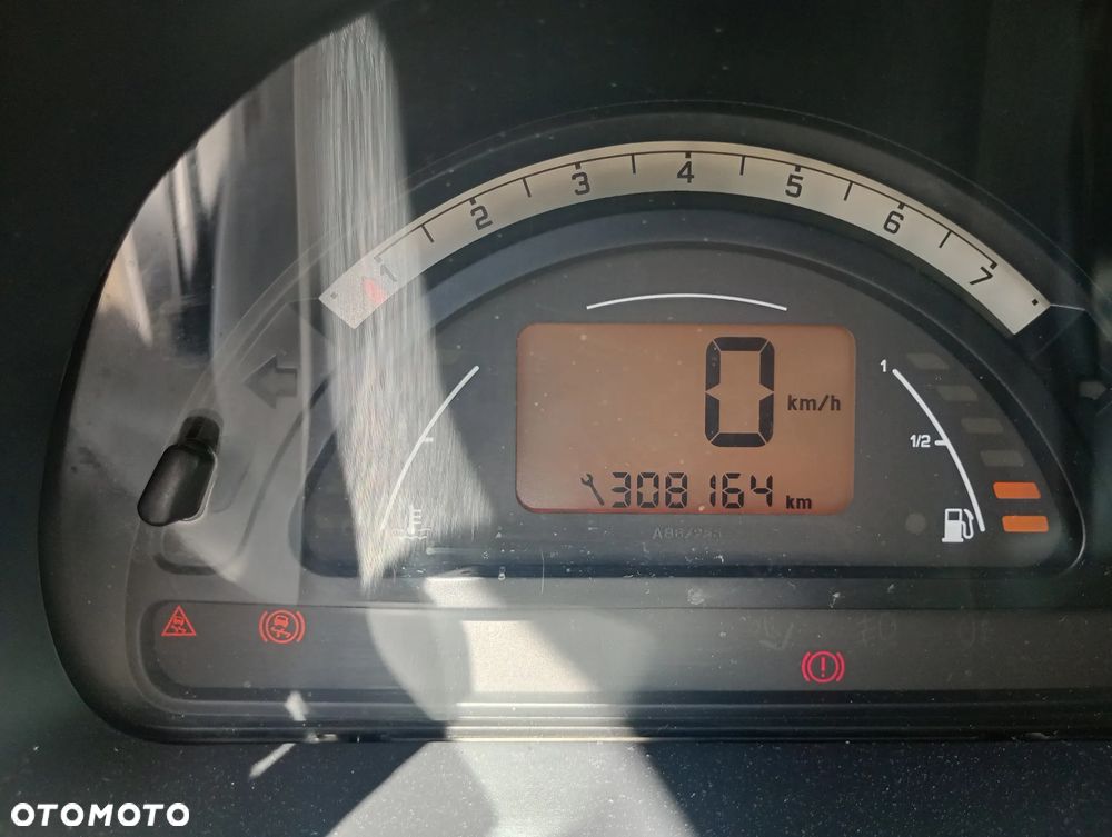Citroën C3 1.4 HDi 16v SX - 10