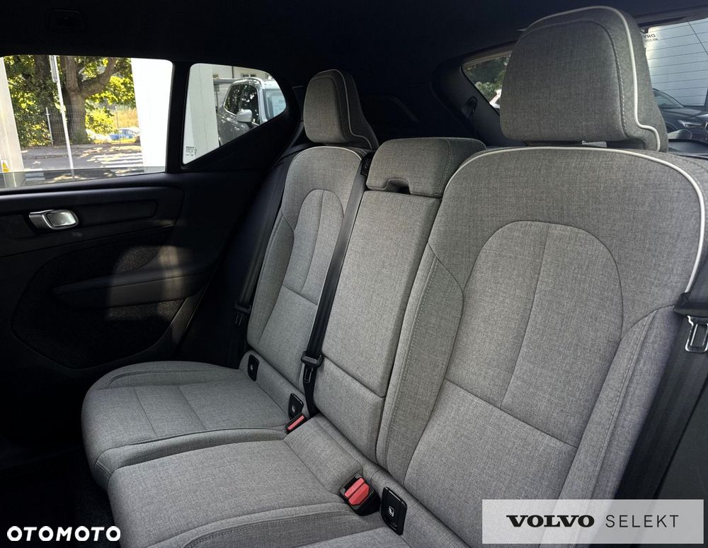 Volvo XC 40 - 28