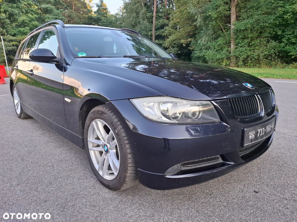 BMW Seria 3 320i Touring - 8