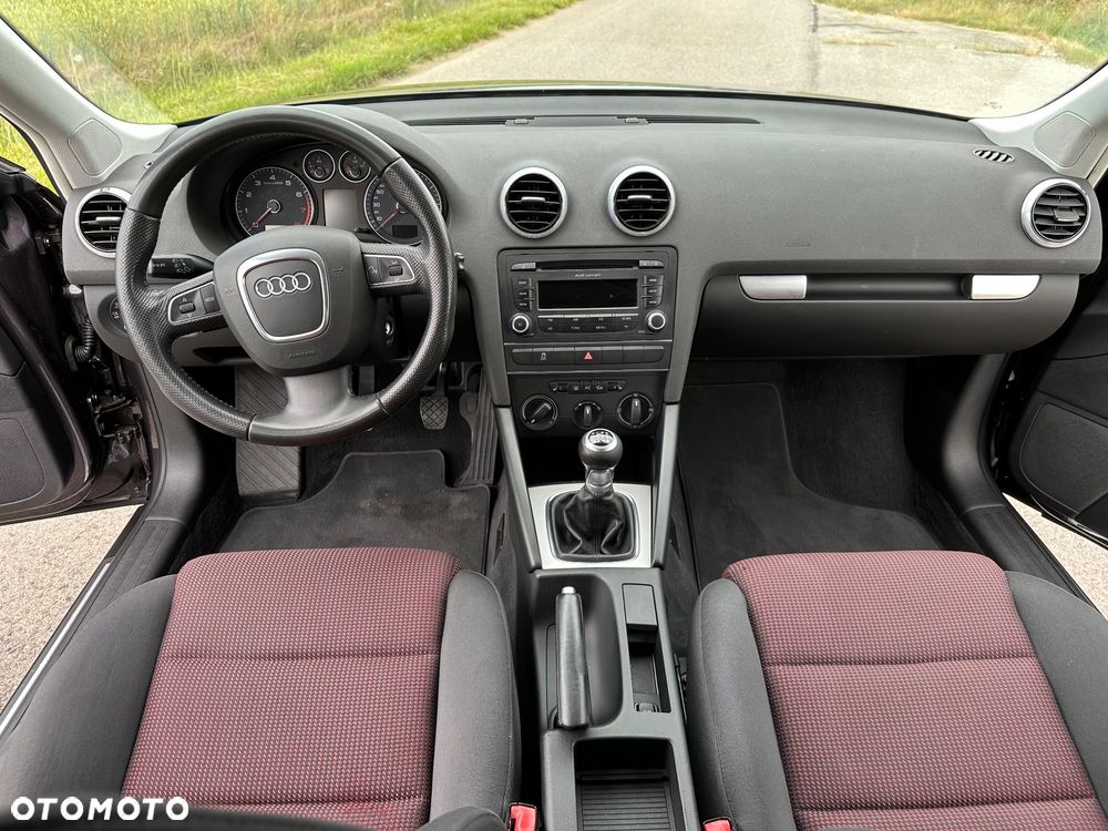 Audi A3 Sportback 1.8 TFSI Attraction - 13