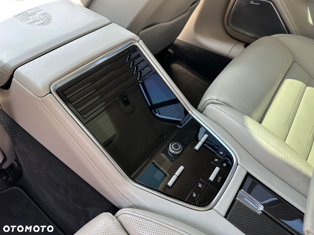 Porsche Panamera - 10