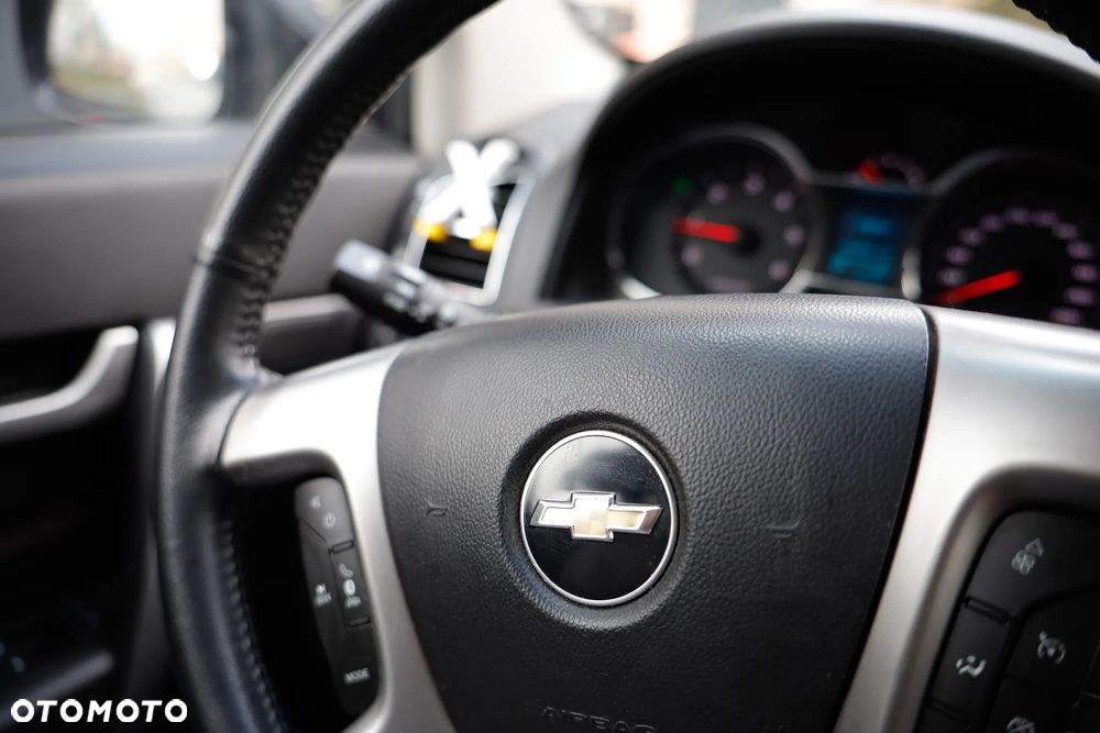 Chevrolet Captiva - 24