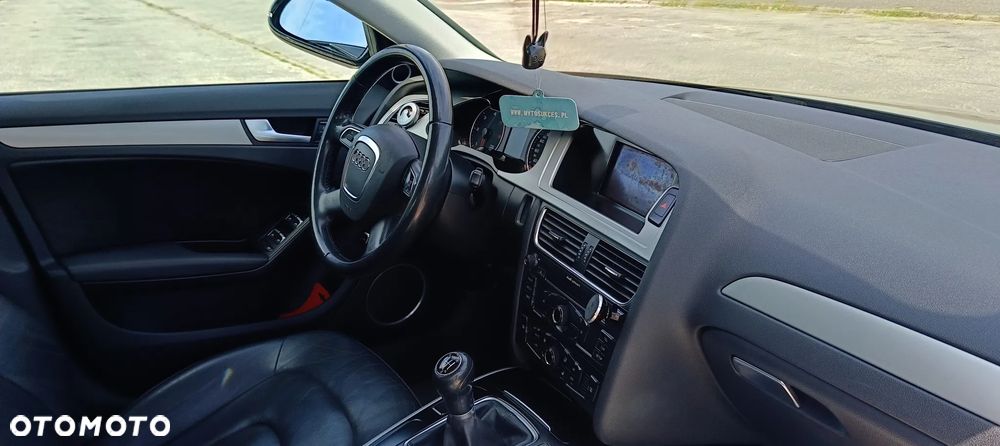 Audi A4 Avant - 30