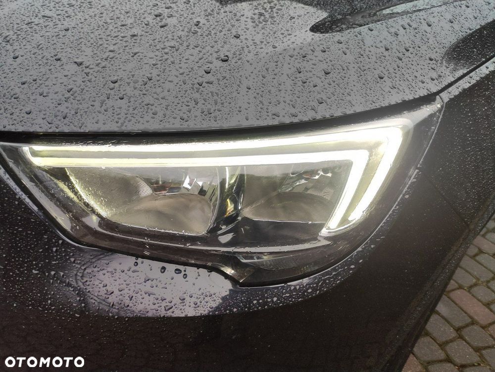 Opel Crossland X - 33