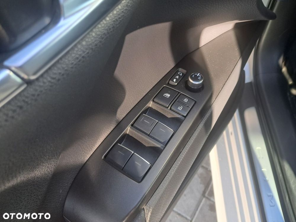 Toyota Camry 2.5 Hybrid Executive CVT - 10