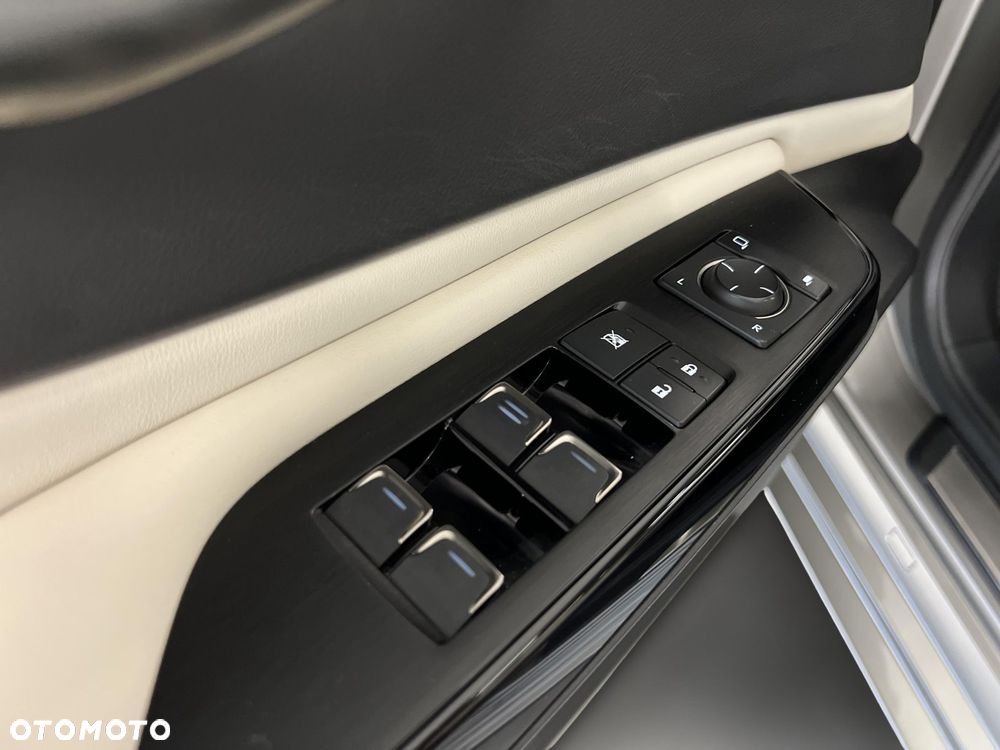 Lexus ES 300h Business Edition - 34