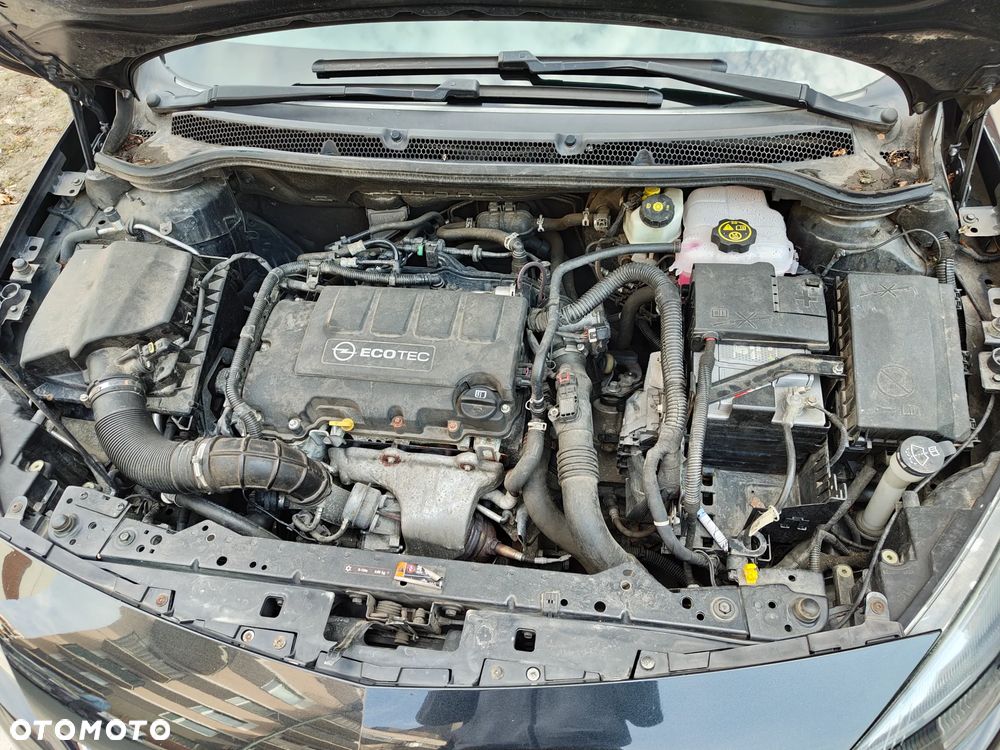 Opel Astra 1.4 Turbo Cosmo - 15