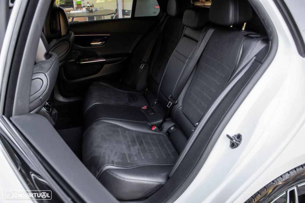 Mercedes-Benz C 220 d AMG Line - 25