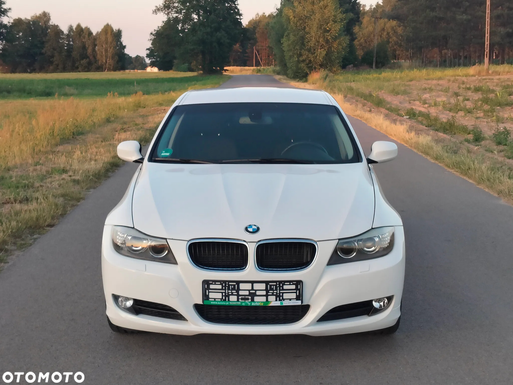 BMW Seria 3 318d Sport Line - 3