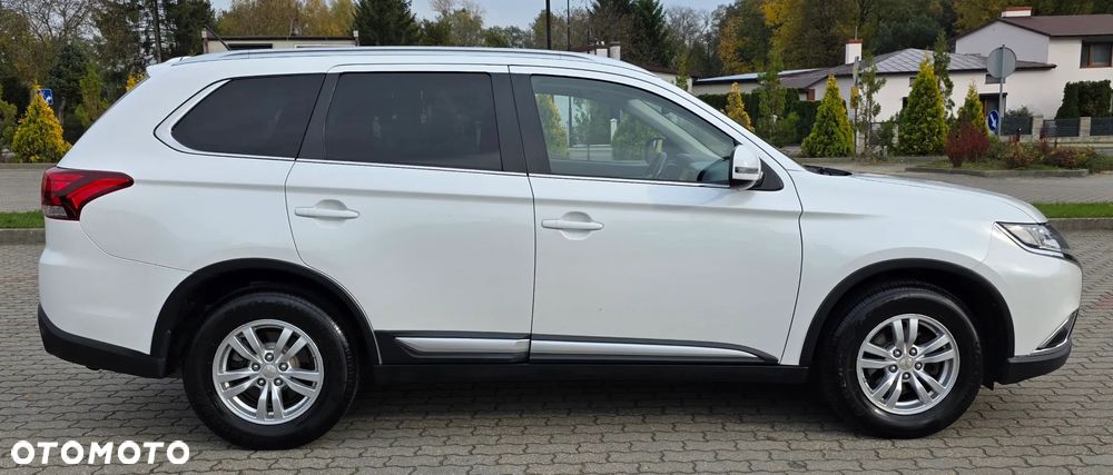 Mitsubishi Outlander 2.0 Instyle Navi 4WD CVT - 5