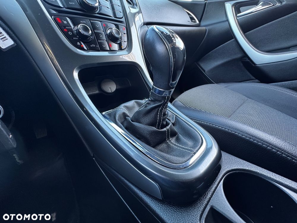 Opel Astra 1.4 Turbo Cosmo - 34