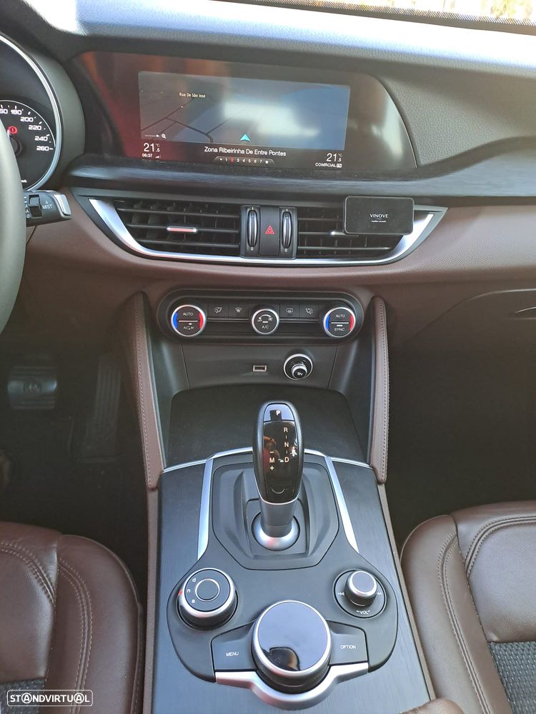 Alfa Romeo Stelvio 2.2 D Super AT8 - 4