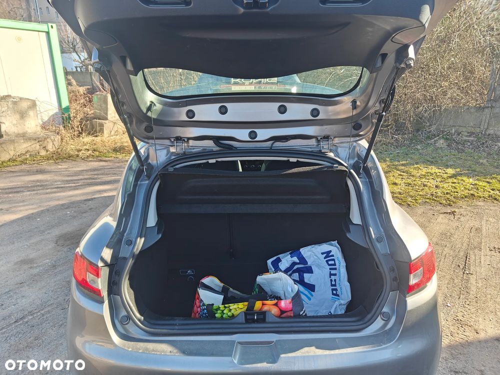 Renault Clio 1.2 16V 75 Limited - 18