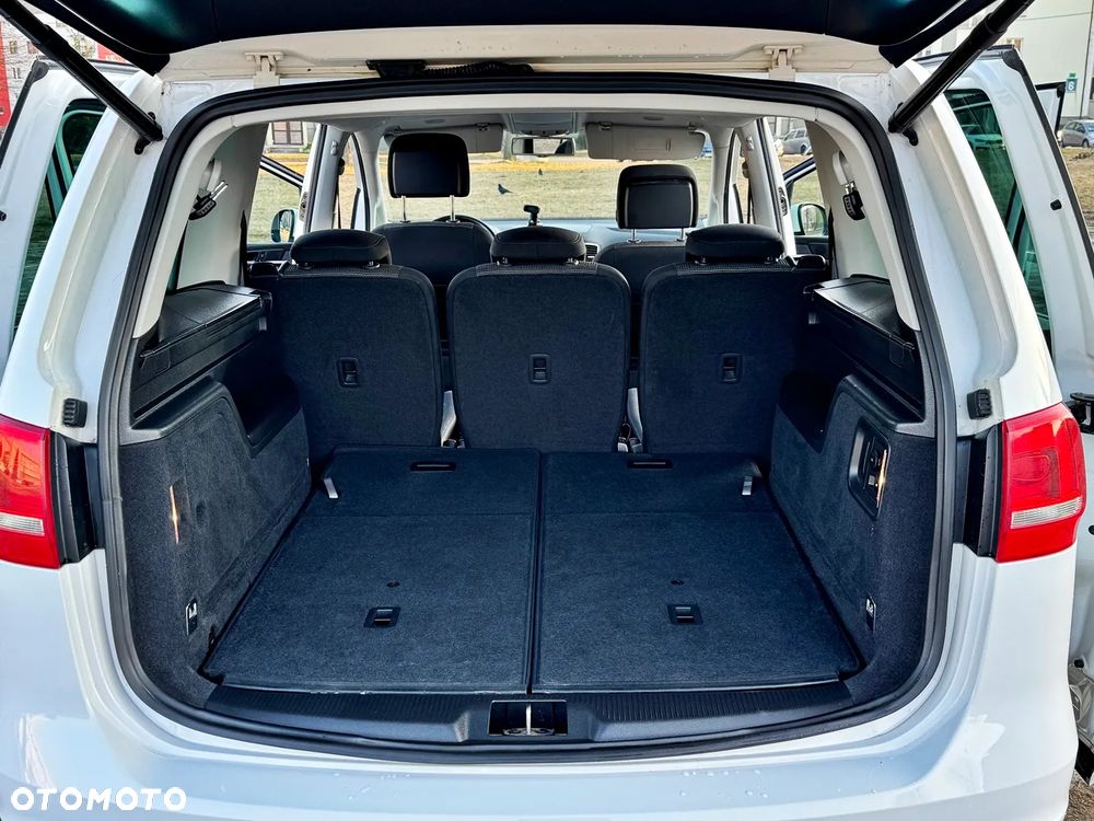 Volkswagen Sharan 2.0 TDI 4Motion BlueMotion Technology Highline - 10