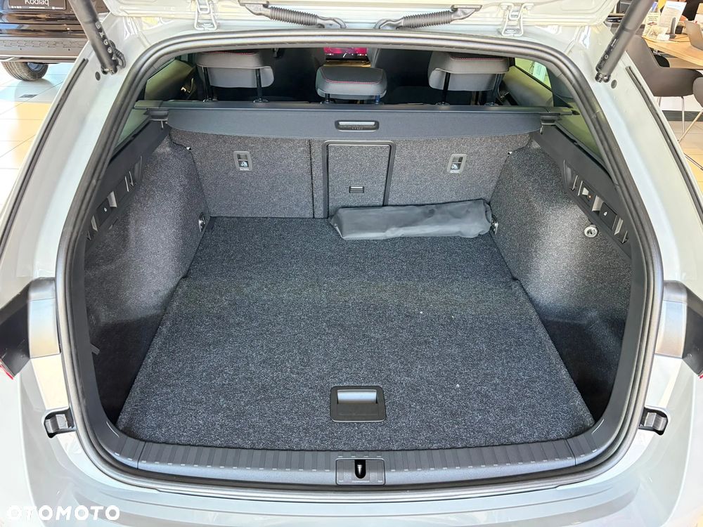 Skoda Octavia 2.0 TSI RS DSG - 24