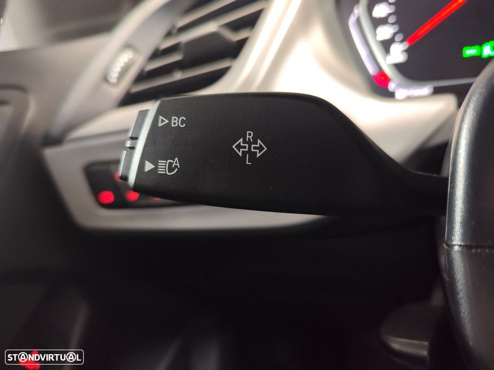 BMW 116 d Corporate Edition Auto - 11