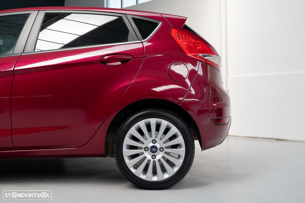 Ford Fiesta 1.4 TDCI Titanium - 21