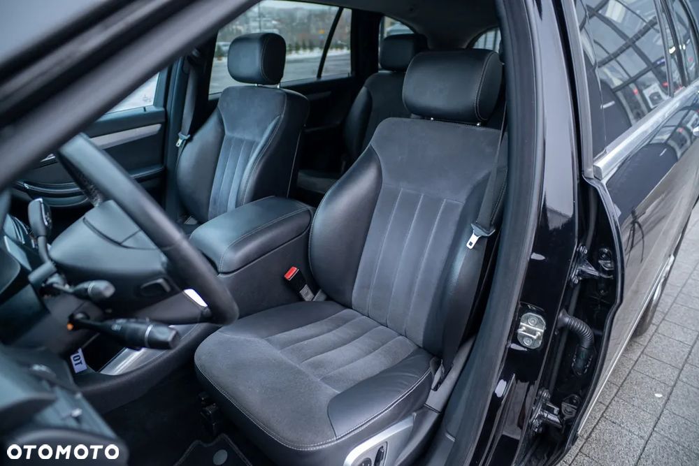 Mercedes-Benz Klasa R 320 CDI L 4-Matic - 27