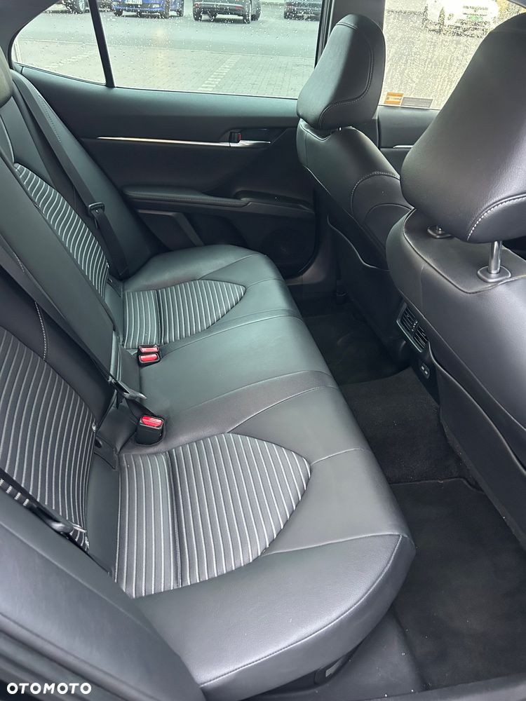 Toyota Camry 2.5 Hybrid Prestige CVT - 9
