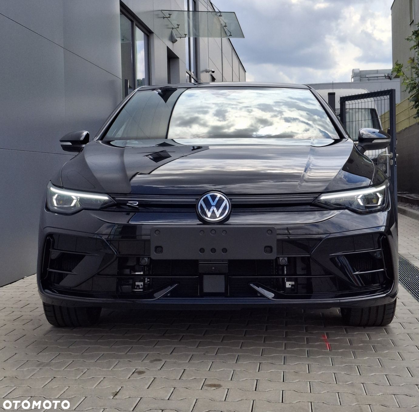 Volkswagen Golf - 2