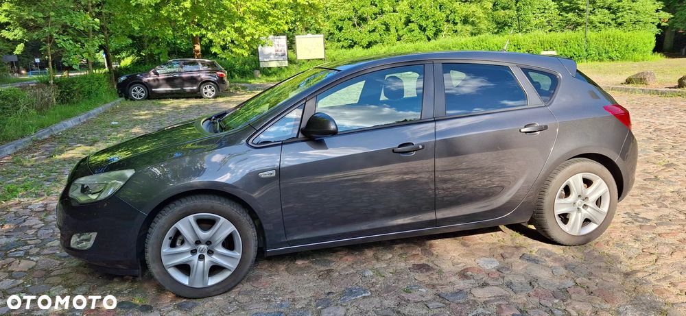 Opel Astra 1.4 T Cosmo S&S - 13