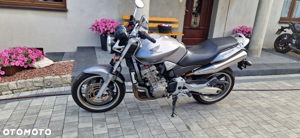 Honda CB - 12