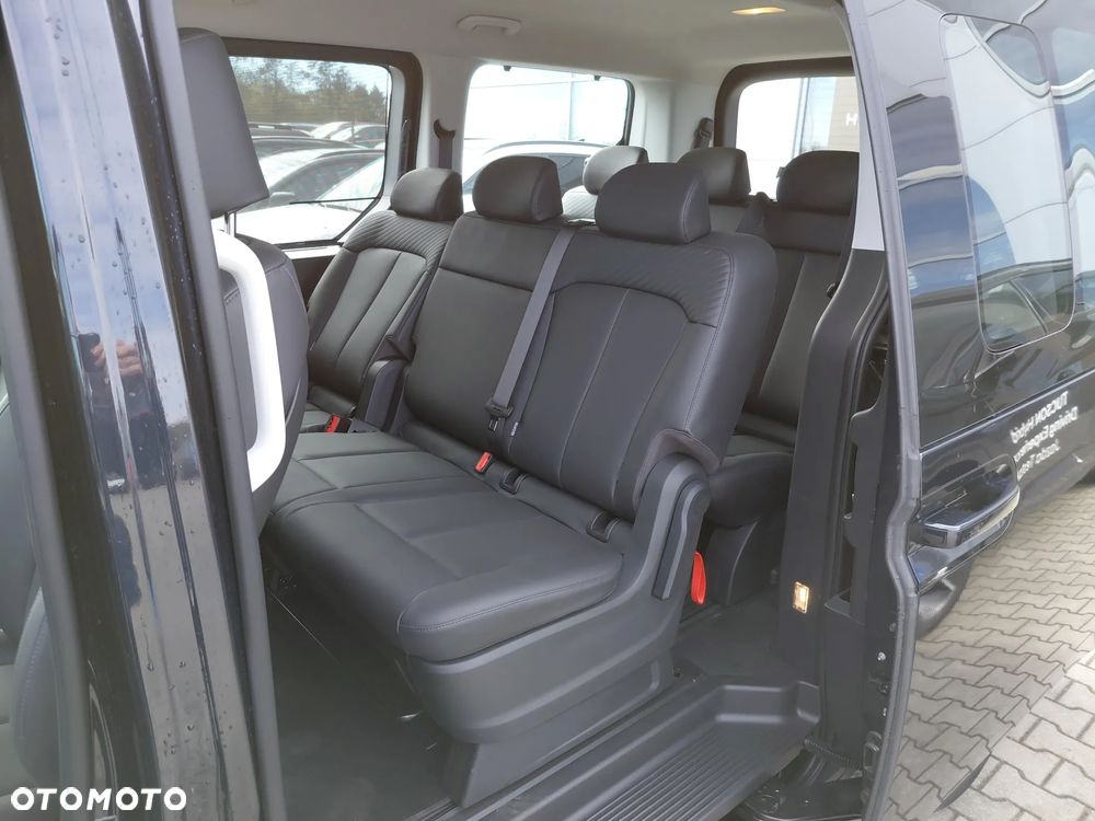 Hyundai Staria - 21
