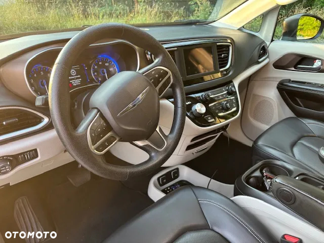 Chrysler Voyager - 8