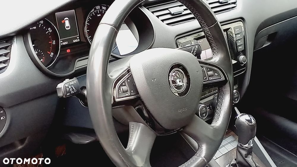 Skoda Octavia 1.4 TSI Ambition DSG - 9