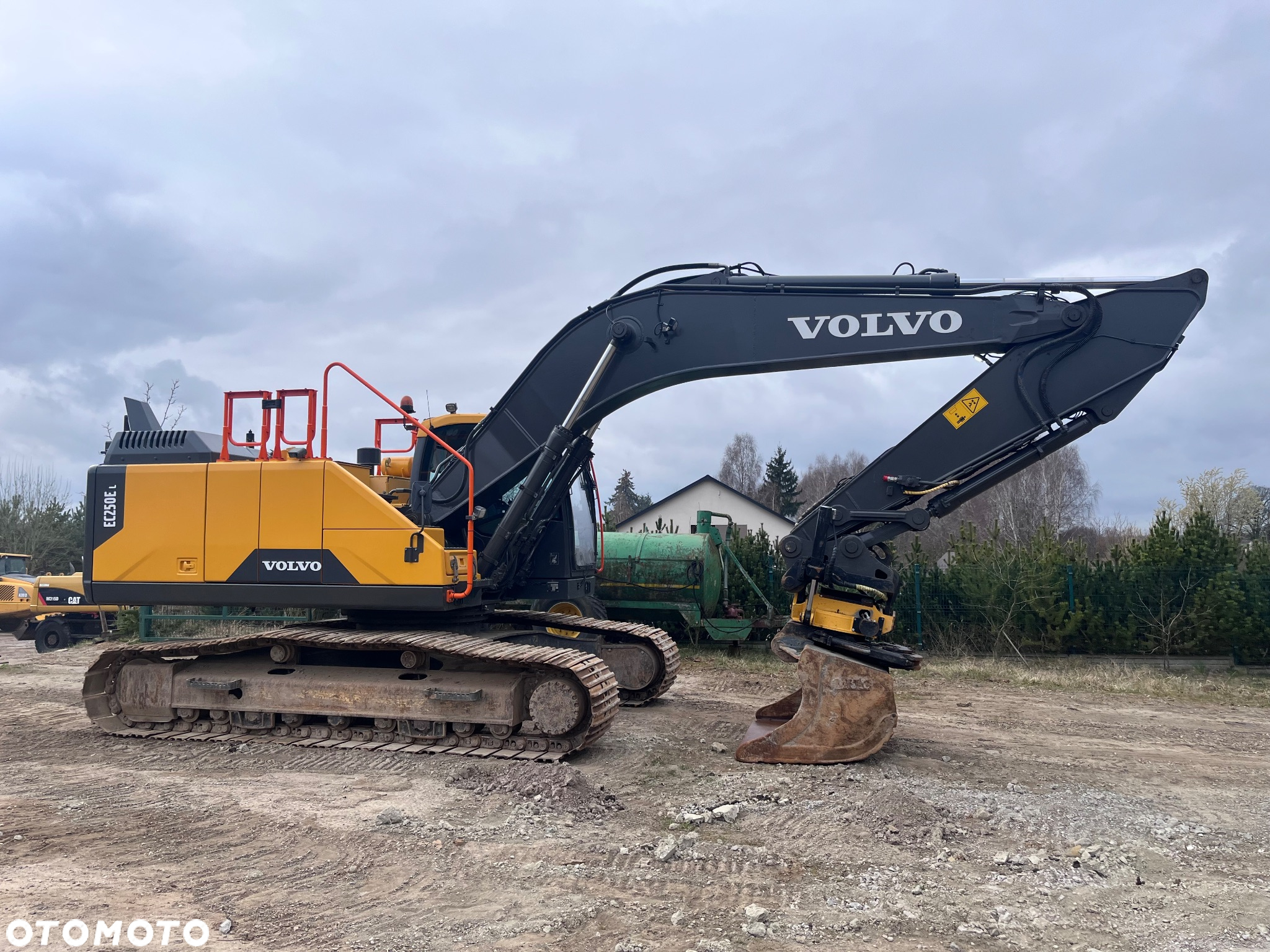 Volvo EC250EL - 6