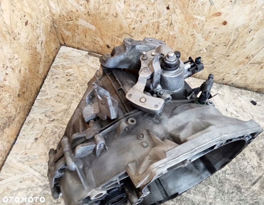 SKRZYNIA BIEGÓW ZAFIRA C 2.0 CDTI F40 55583502 - 6