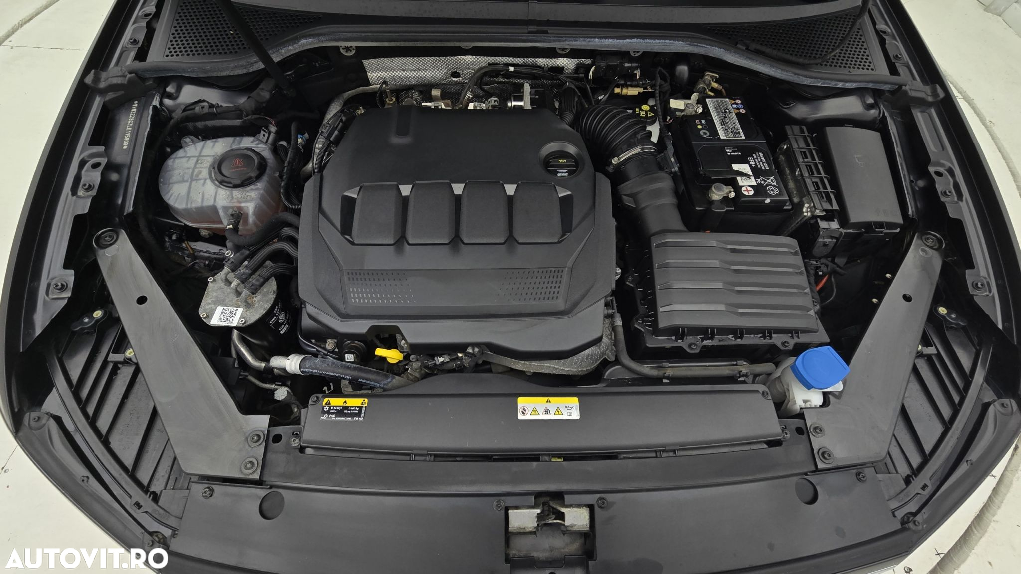 Volkswagen Passat 2.0 TDI DSG Comfortline - 24