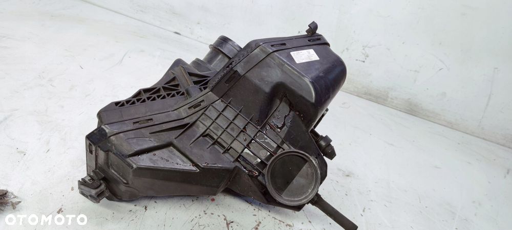 OBUDOWA FILTRA POWIETRZA AUDI A4 B8 A5 8K0133835AF - 3