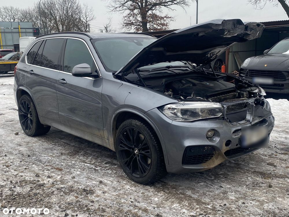 BMW X5 xDrive50i Sport-Aut - 10