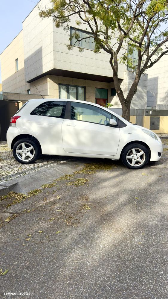 Toyota Yaris 1.0 VVT-i Life - 4